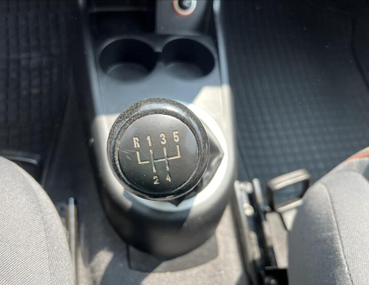 Volkswagen Fox 18