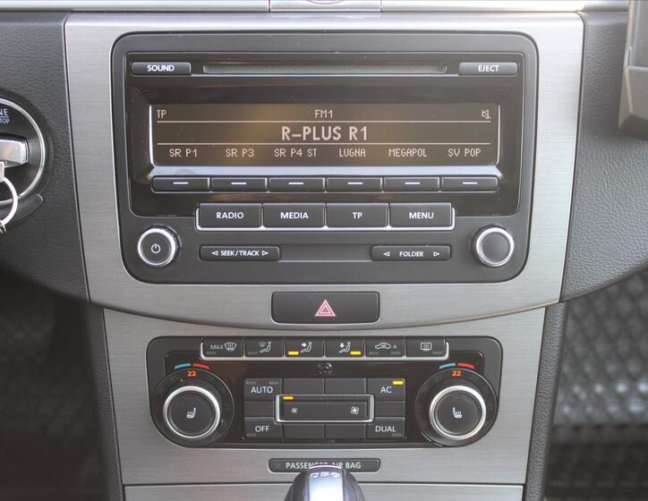 Volkswagen Passat 16
