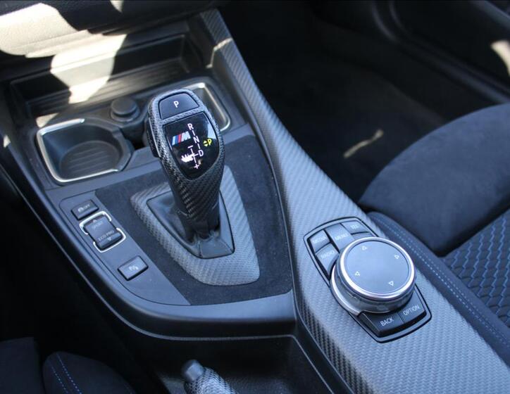 BMW Řada 2 18