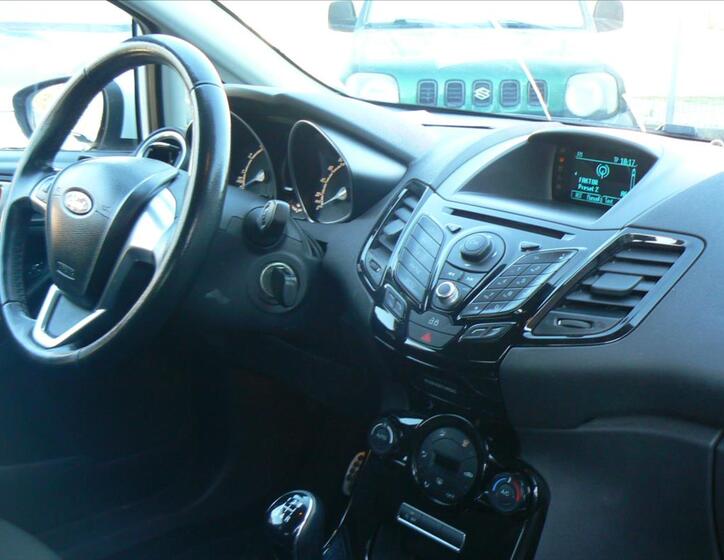 Ford Fiesta 18