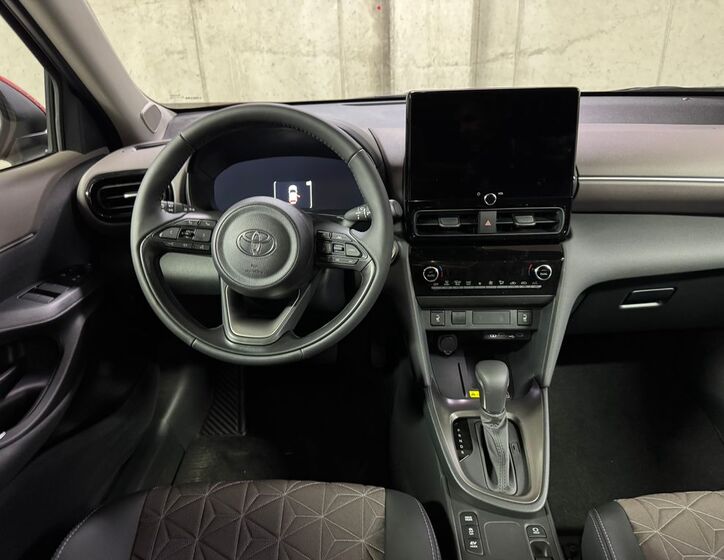 Toyota Yaris Cross 14
