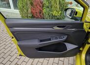 Volkswagen Golf 37