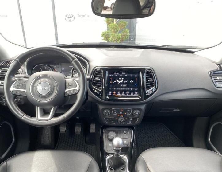 Jeep Compass 13