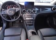 Mercedes-Benz CLA 9