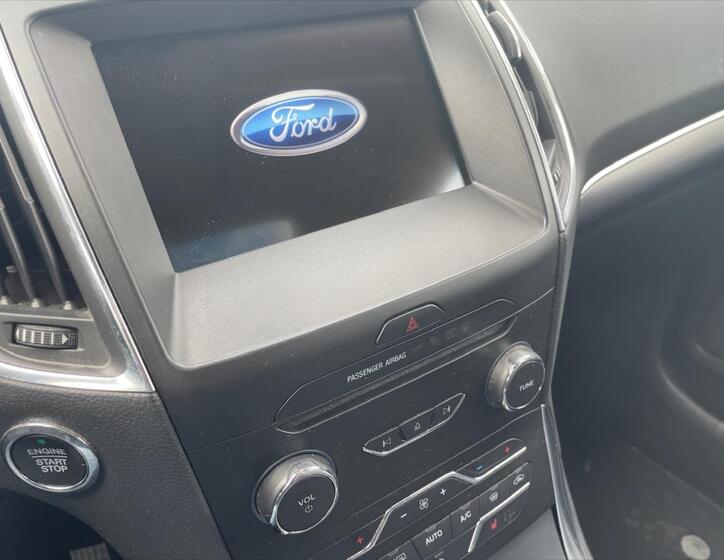 Ford Galaxy 17