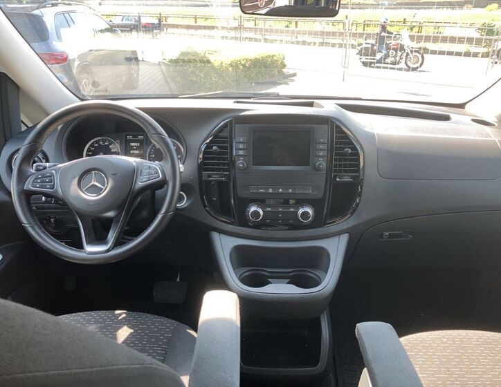 Mercedes-Benz Vito 16