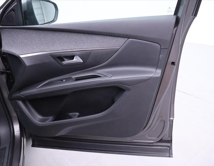 Peugeot 5008 15