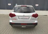 Suzuki Vitara 5