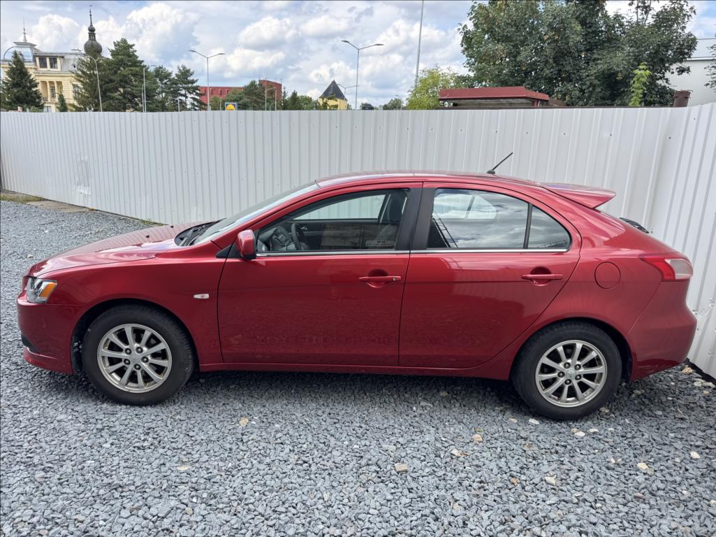 Mitsubishi Lancer