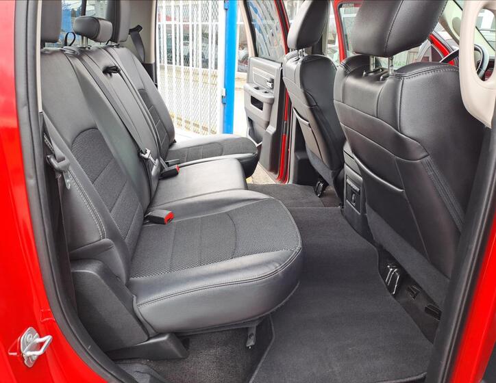 Dodge RAM 1500 7