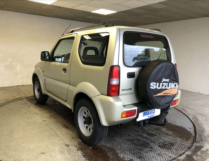 Suzuki Jimny 5