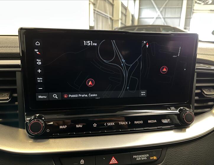 KIA XCeed 10