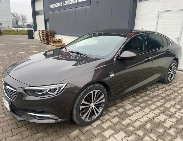 Opel Insignia 1