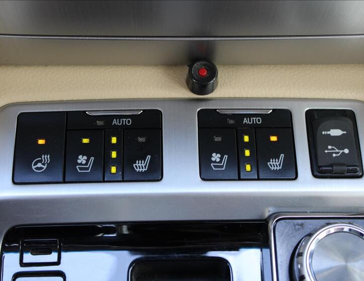Toyota Land Cruiser 28