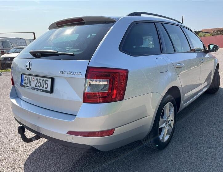 Škoda Octavia 48