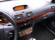 Toyota Avensis 21