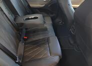 Ford Explorer 16