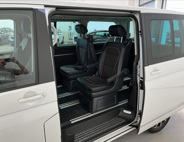 Volkswagen Multivan 24