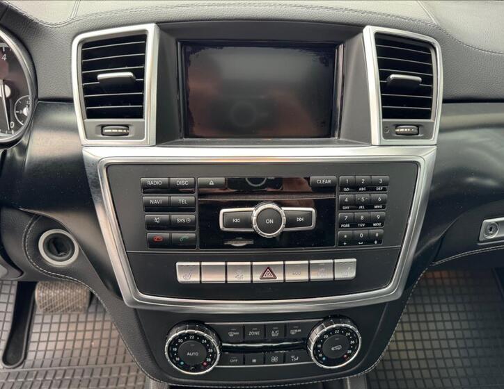 Mercedes-Benz GL 17