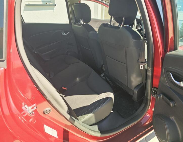 Renault Clio 30