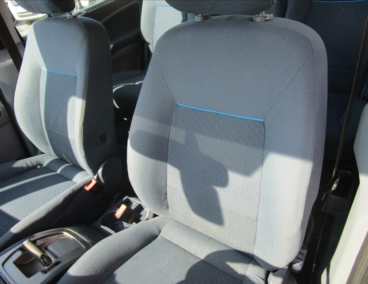 Ford Galaxy 12