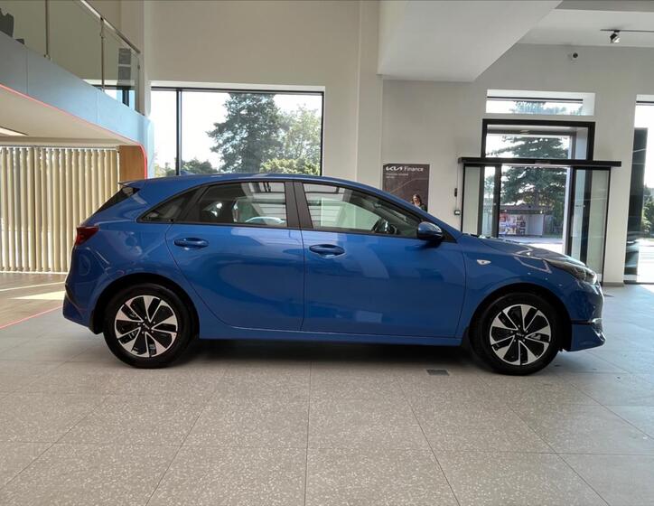KIA Ceed 4