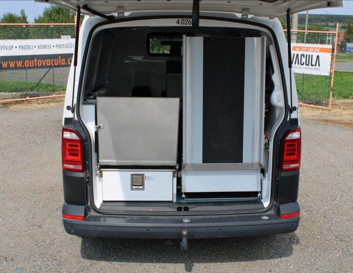 Volkswagen Transporter 12