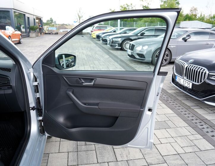 Škoda Fabia 19