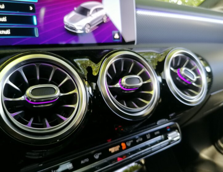 Mercedes-Benz CLA 24