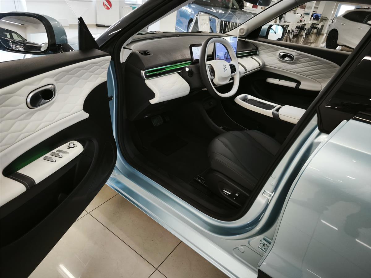 Dongfeng Box