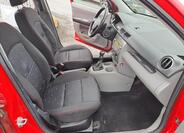 Mazda 2 8