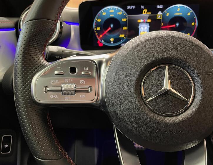 Mercedes-Benz CLA 10