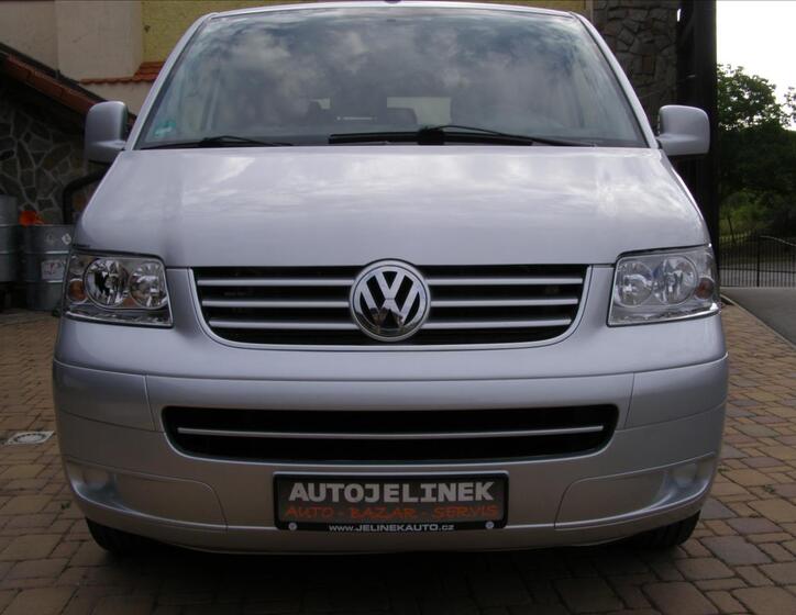 Volkswagen Caravelle 8