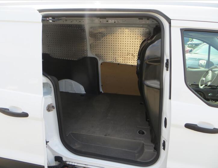 Ford Transit Connect 13