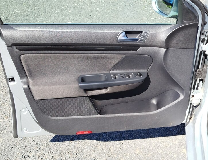 Volkswagen Golf 10