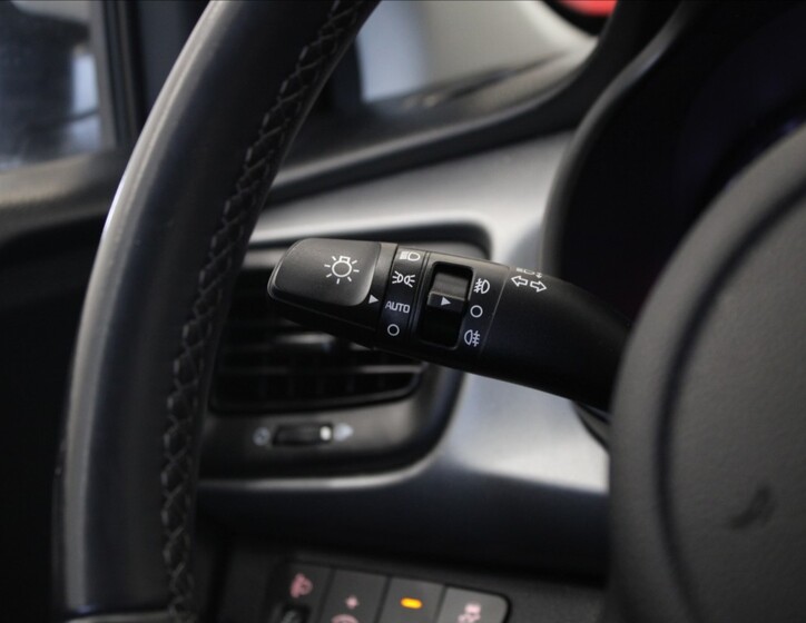 KIA Rio 15