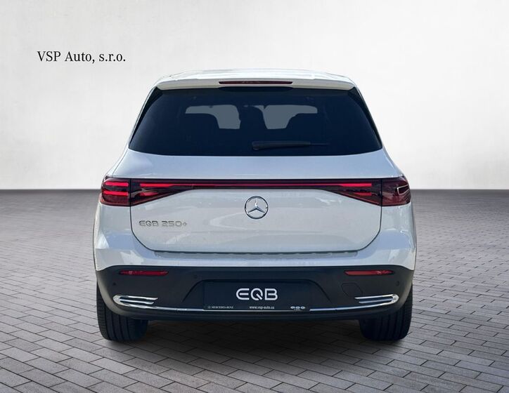 Mercedes-Benz EQB 4