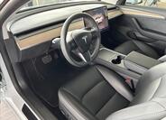 Tesla Model 3 7