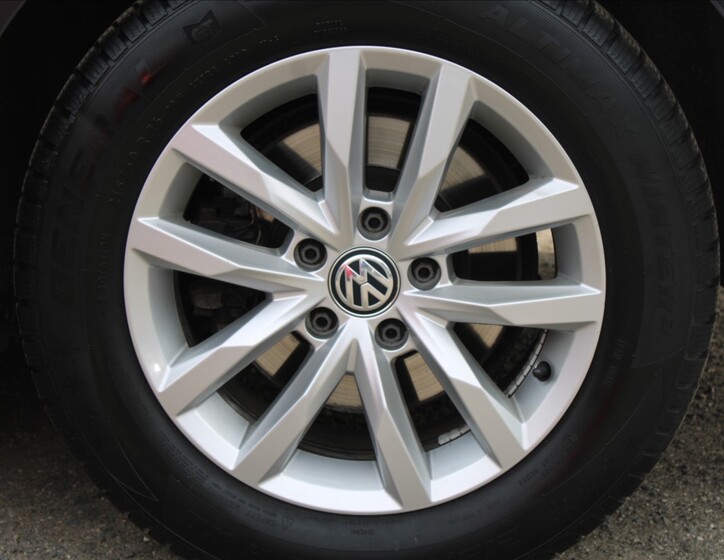 Volkswagen Passat 36