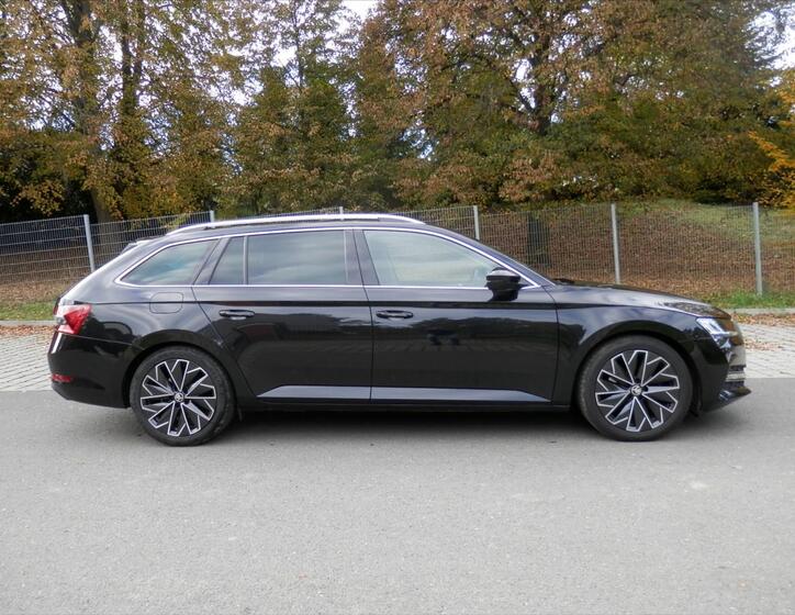 Škoda Superb 10