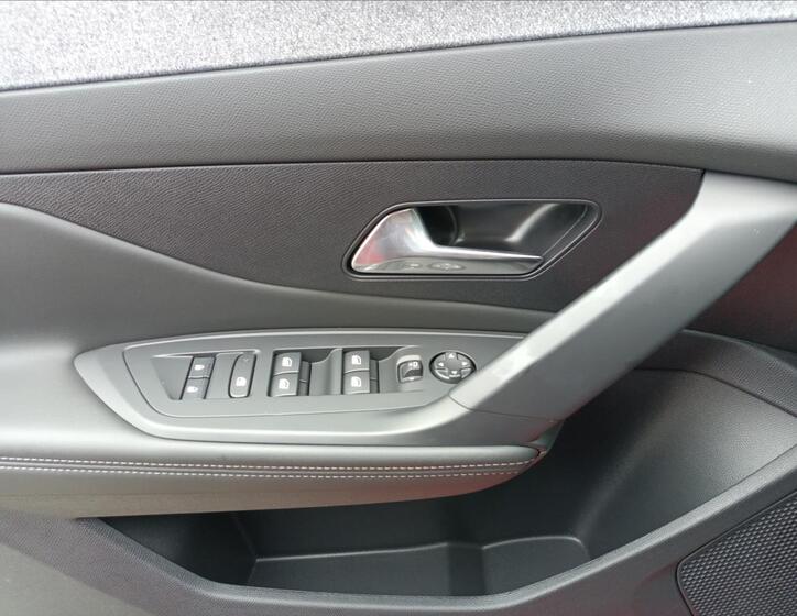 Peugeot 308 17