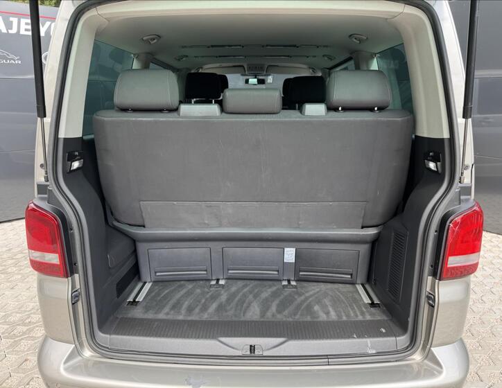 Volkswagen Multivan 17