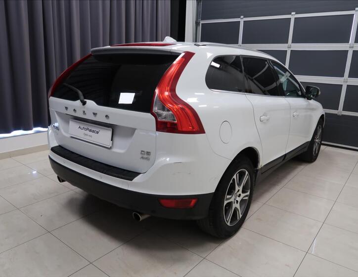 Volvo XC60 4