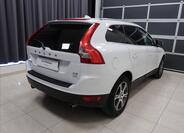 Volvo XC60 4