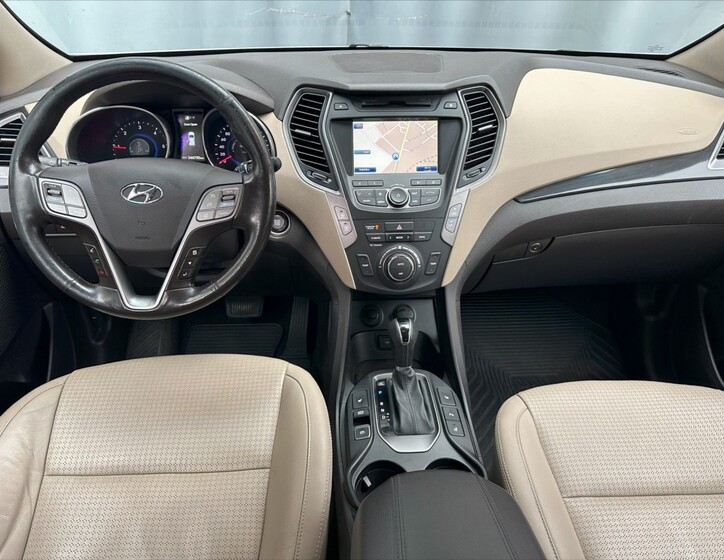 Hyundai Santa Fe 16
