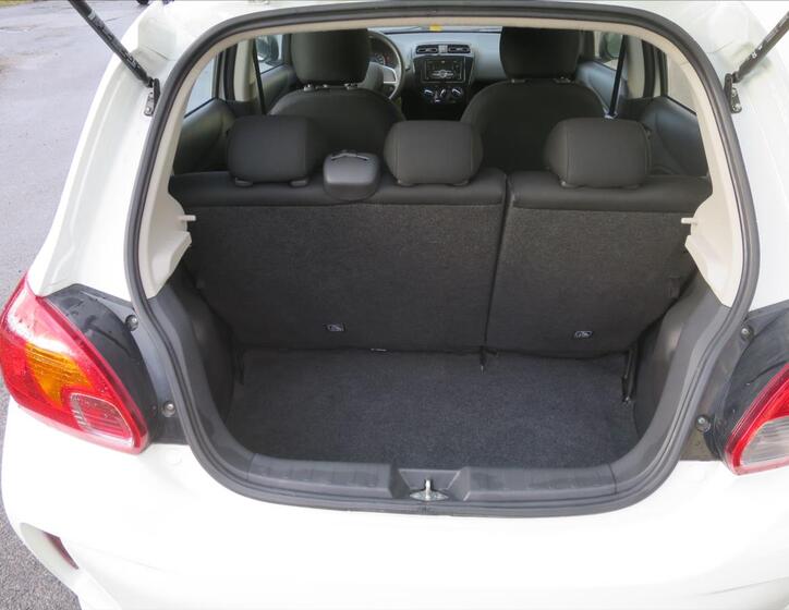 Mitsubishi Space 14
