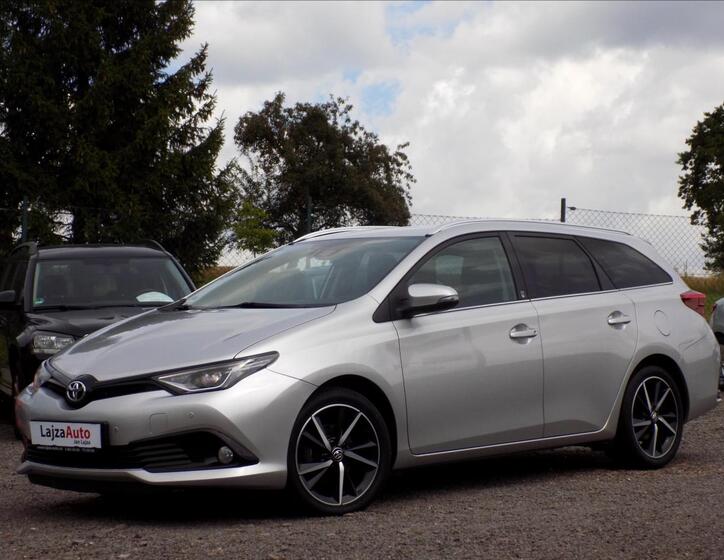 Toyota Auris 37