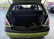 KIA Rio 18
