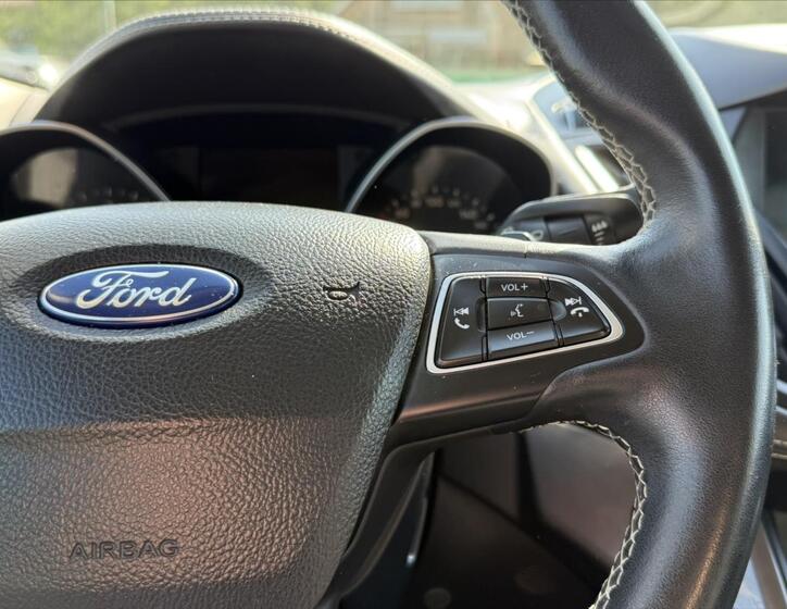 Ford Kuga 13