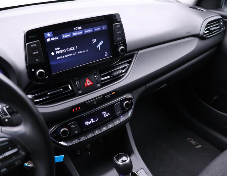 Hyundai i30 24